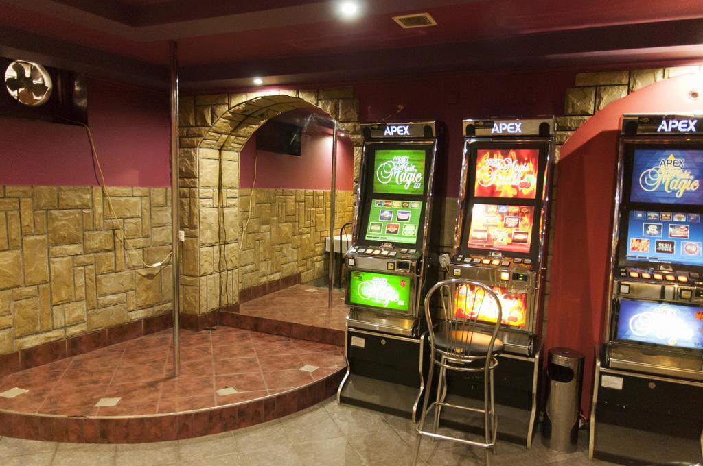 Uslugi Hotelarskie Las Vegas Międzyrzec Podlaski Exterior foto